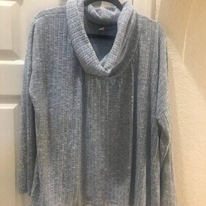 Perfect Fall sweater in neutral grey